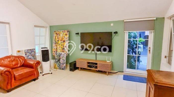 Rumah 4 Kamar di Pinggir Kota Cipete, Jakarta Selatan - Lokasi Premium Rumah 4 Kamar di Pinggir Kota Cipete, Jakarta Selatan - Lokasi Premium