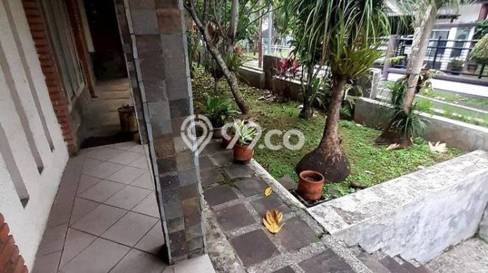Rumah Mewah LB 220m2 Siap Huni Desain Elegan di Cigadung, Bandung Rumah Mewah LB 220m2 Siap Huni Desain Elegan di Cigadung, Bandung