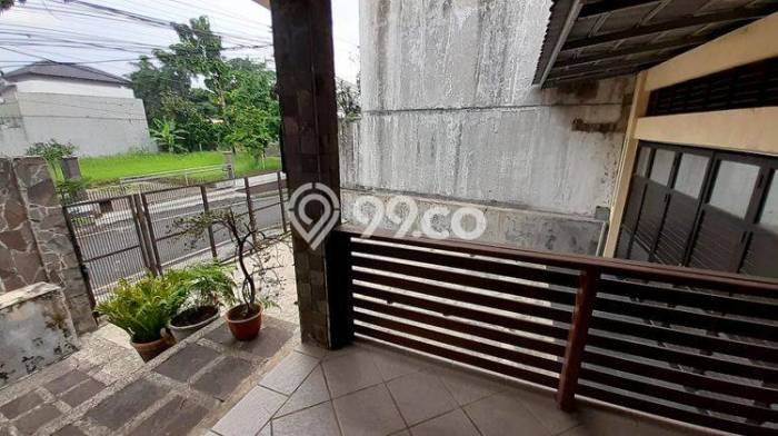 Rumah Mewah LB 220m2 Siap Huni Desain Elegan di Cigadung, Bandung Rumah Mewah LB 220m2 Siap Huni Desain Elegan di Cigadung, Bandung