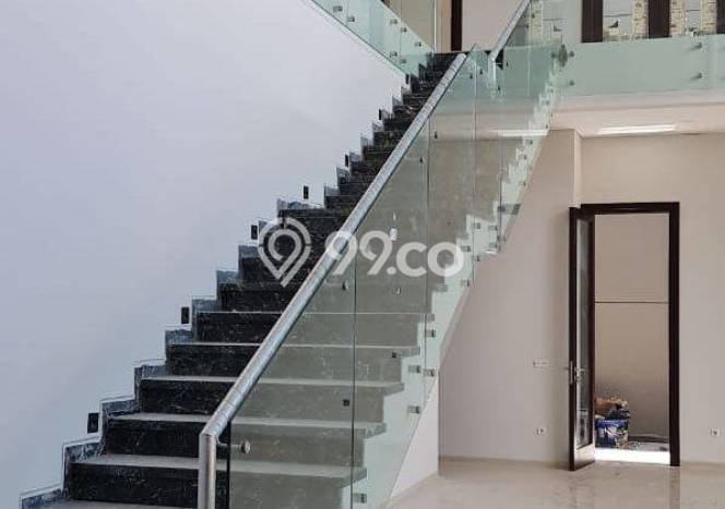 Jual Rumah Mewah Megah Dengan View Cantik di Setra Duta, Bandung Jual Rumah Mewah Megah Dengan View Cantik di Setra Duta, Bandung