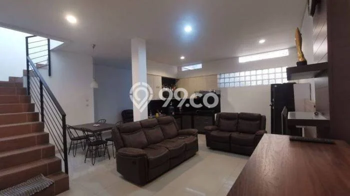 Rumah Luas Asri 3 KT Siap Huni di Taman Kopo Indah Bandung Rumah Luas Asri 3 KT Siap Huni di Taman Kopo Indah Bandung