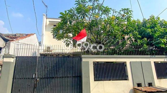 Jual Rumah Luas Megah Dengan View Cantik di Fatmawati, Jakarta Selatan Jual Rumah Luas Megah Dengan View Cantik di Fatmawati, Jakarta Selatan