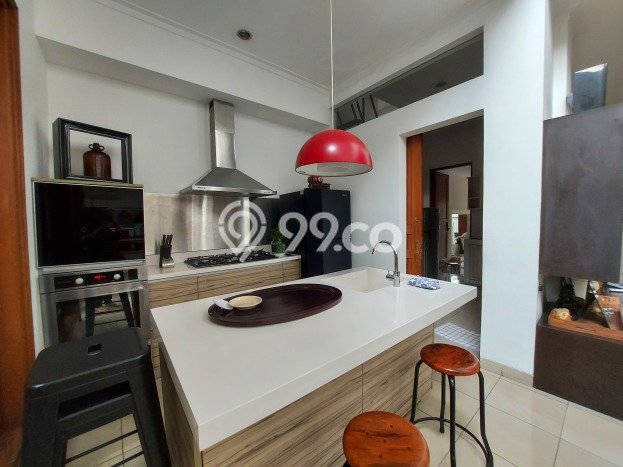 Rumah Elit Modern Siap Huni di Pondok Indah Jakarta Selatan Rumah Elit Modern Siap Huni di Pondok Indah Jakarta Selatan