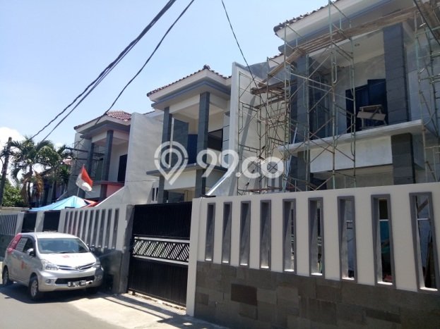 Rumah Elit Modern Tanpa Renovasi di Pejaten Jakarta Selatan Rumah Elit Modern Tanpa Renovasi di Pejaten Jakarta Selatan