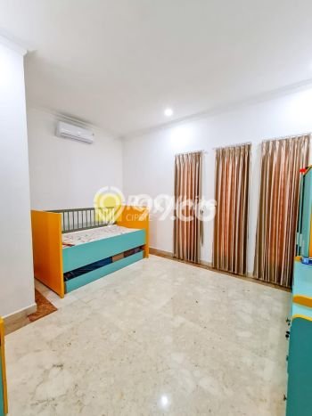 Rumah Kontrakan Jakarta Selatan LT 337m2 LB 320m2 Area Fatmawati Rumah Kontrakan Jakarta Selatan LT 337m2 LB 320m2 Area Fatmawati
