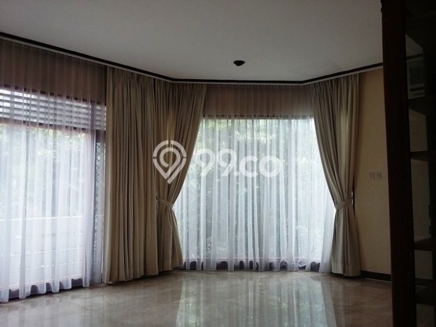 Rumah area , Akses ke Tol, 4 KM, LT 800m2m² Bangunan 400m2m² Rumah area , Akses ke Tol, 4 KM, LT 800m2m² Bangunan 400m2m²