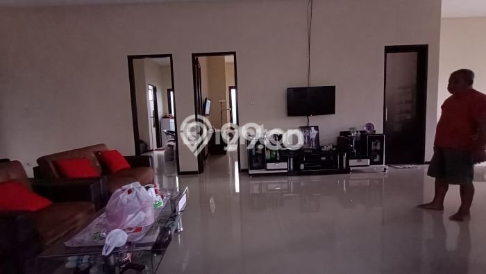 Rumah Minimalis 5 Kamar LT 372m2 di Arjosari Rumah Minimalis 5 Kamar LT 372m2 di Arjosari