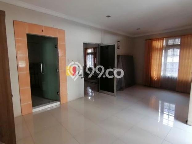 SPECIAL RATE! Rumah di Tomang, 3 KM, Area Sejuk, Luas 131m² LB 300m² SPECIAL RATE! Rumah di Tomang, 3 KM, Area Sejuk, Luas 131m² LB 300m²
