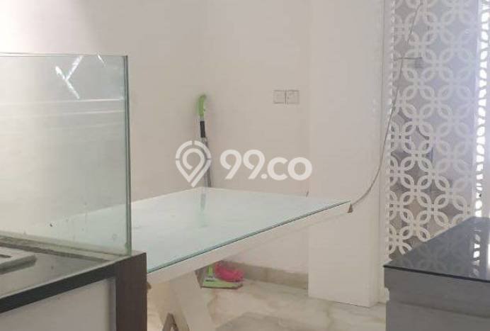 Dijual Rumah Mewah Elegan Dengan View Eksklusif di Green Lake City, Jakarta Barat Dijual Rumah Mewah Elegan Dengan View Eksklusif di Green Lake City, Jakarta Barat