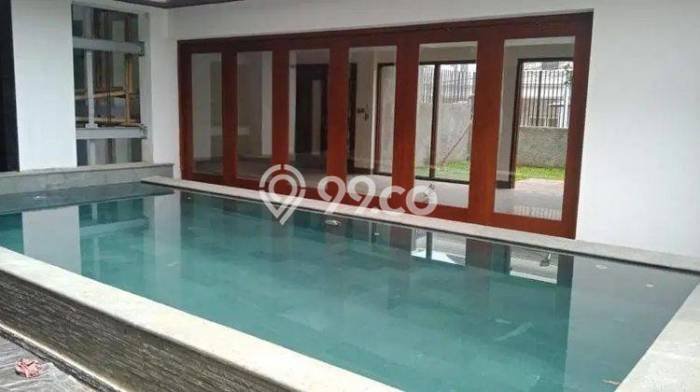 Hunian Elit LB 640m2 Siap Huni Desain Elegan di Pondok Indah, Jakarta Selatan Hunian Elit LB 640m2 Siap Huni Desain Elegan di Pondok Indah, Jakarta Selatan