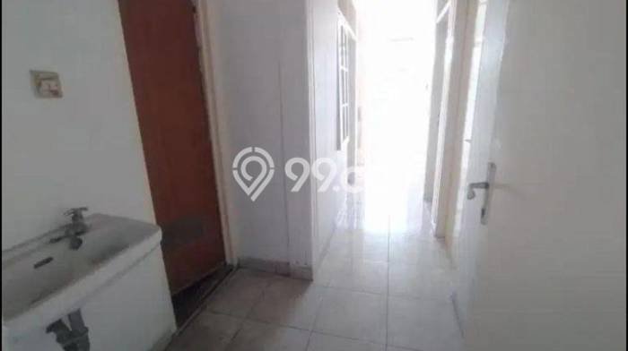 Rumah LT 175m² / LB 200m² Area Strategis di Jurangmangu, Tangerang Rumah LT 175m² / LB 200m² Area Strategis di Jurangmangu, Tangerang