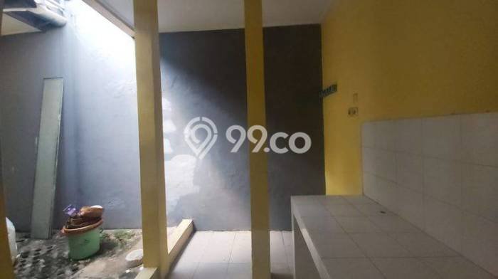 Rumah Strategis di Bintaro, Akses ke Bintaro, Tangerang Selatan, Tangerang Selatan - LT 209m² Rumah Strategis di Bintaro, Akses ke Bintaro, Tangerang Selatan, Tangerang Selatan - LT 209m²
