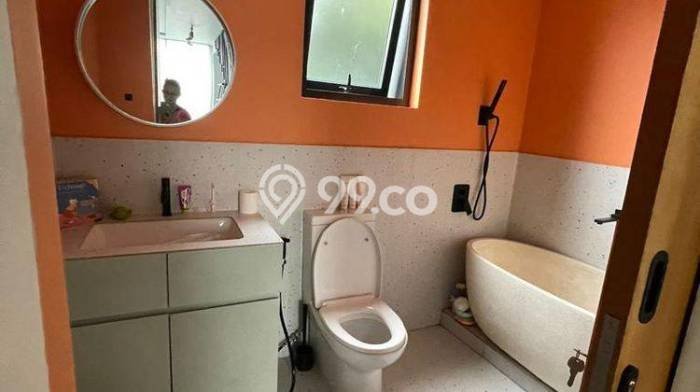 Jual Rumah Luas Elegan Dengan View Cantik di Rempoa, Tangerang Jual Rumah Luas Elegan Dengan View Cantik di Rempoa, Tangerang