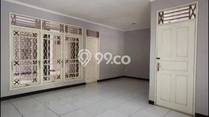 Rumah PREMIUM di Pesanggrahan, Jakarta Selatan, LT 200m² LB 120m² KESEMPATAN TERBATAS! Rumah PREMIUM di Pesanggrahan, Jakarta Selatan, LT 200m² LB 120m² KESEMPATAN TERBATAS!