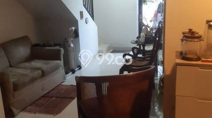 Rumah Area Strategis di Pondok Aren, Tangerang Selatan, Luas 90m² Bangunan 110m² Rumah Area Strategis di Pondok Aren, Tangerang Selatan, Luas 90m² Bangunan 110m²