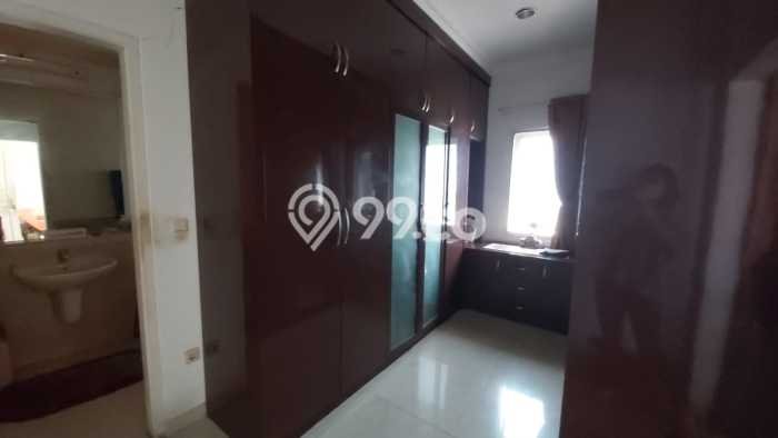 HOT PROPERTY! Rumah Strategis area Pantai Indah Kapuk, LT 290m² Bangunan 400m² HOT PROPERTY! Rumah Strategis area Pantai Indah Kapuk, LT 290m² Bangunan 400m²