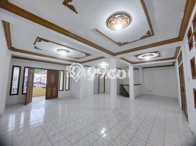 DISEWAKAN RUMAH TINGGAL 2 1/2 LANTAI, SIAP HUNI, COCOK UNTUK MESS / KANTOR TAMANSARI BUKIT MUTIARA BALIKPAPAN / WIKA DISEWAKAN RUMAH TINGGAL 2 1/2 LANTAI, SIAP HUNI, COCOK UNTUK MESS / KANTOR TAMANSARI BUKIT MUTIARA BALIKPAPAN / WIKA