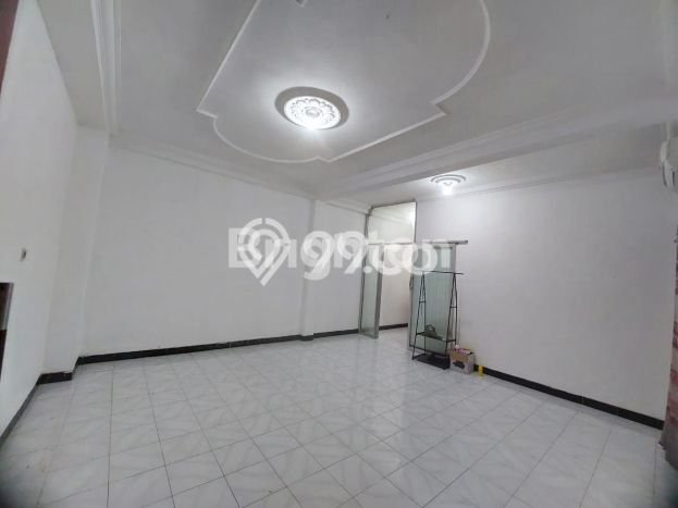 DISEWAKAN RUMAH TINGGAL 2 1/2 LANTAI, SIAP HUNI, COCOK UNTUK MESS / KANTOR TAMANSARI BUKIT MUTIARA BALIKPAPAN / WIKA DISEWAKAN RUMAH TINGGAL 2 1/2 LANTAI, SIAP HUNI, COCOK UNTUK MESS / KANTOR TAMANSARI BUKIT MUTIARA BALIKPAPAN / WIKA