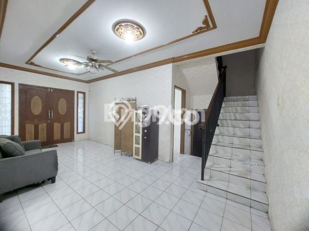 DISEWAKAN RUMAH TINGGAL 2 1/2 LANTAI, SIAP HUNI, COCOK UNTUK MESS / KANTOR TAMANSARI BUKIT MUTIARA BALIKPAPAN / WIKA DISEWAKAN RUMAH TINGGAL 2 1/2 LANTAI, SIAP HUNI, COCOK UNTUK MESS / KANTOR TAMANSARI BUKIT MUTIARA BALIKPAPAN / WIKA