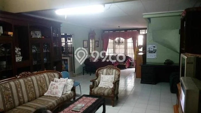 Jual Rumah Luas Elegan Dengan View Eksklusif di Rawamangun, Jakarta Timur Jual Rumah Luas Elegan Dengan View Eksklusif di Rawamangun, Jakarta Timur