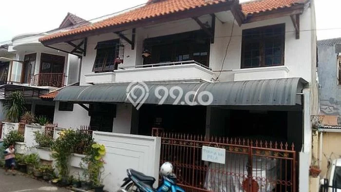 Jual Rumah Luas Elegan Dengan View Eksklusif di Rawamangun, Jakarta Timur Jual Rumah Luas Elegan Dengan View Eksklusif di Rawamangun, Jakarta Timur