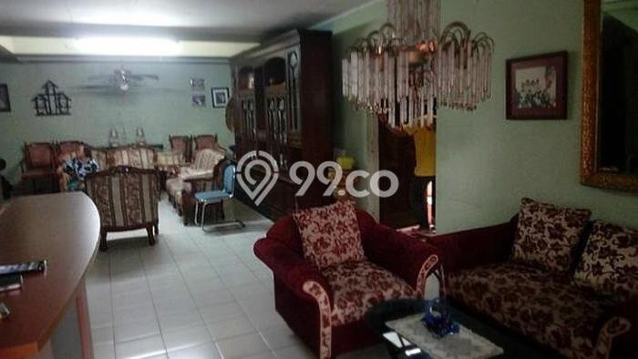 Jual Rumah Luas Elegan Dengan View Eksklusif di Rawamangun, Jakarta Timur Jual Rumah Luas Elegan Dengan View Eksklusif di Rawamangun, Jakarta Timur
