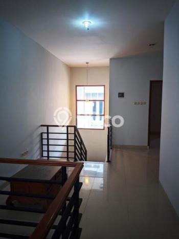 For Sale Rumah 5 Kamar Lokasi Ideal Bagus dan Strategis di Tebet For Sale Rumah 5 Kamar Lokasi Ideal Bagus dan Strategis di Tebet