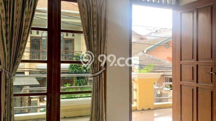 Rumah Terawat kawasan Tebet, Jakarta Selatan, Luas 84m² LB 150m² HARGA MENARIK! Rumah Terawat kawasan Tebet, Jakarta Selatan, Luas 84m² LB 150m² HARGA MENARIK!