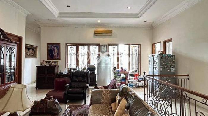 Dijual Hunian Mewah dengan Fasilitas Sekitar Komplit di Tebet, Jakarta Selatan Dijual Hunian Mewah dengan Fasilitas Sekitar Komplit di Tebet, Jakarta Selatan