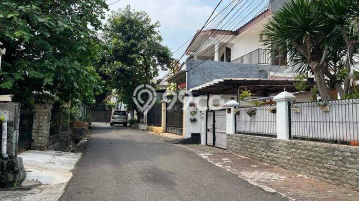 Siap Huni Rumah Mewah 3 Kamar di Pancoran Dekat ke Mana Pun Siap Huni Rumah Mewah 3 Kamar di Pancoran Dekat ke Mana Pun