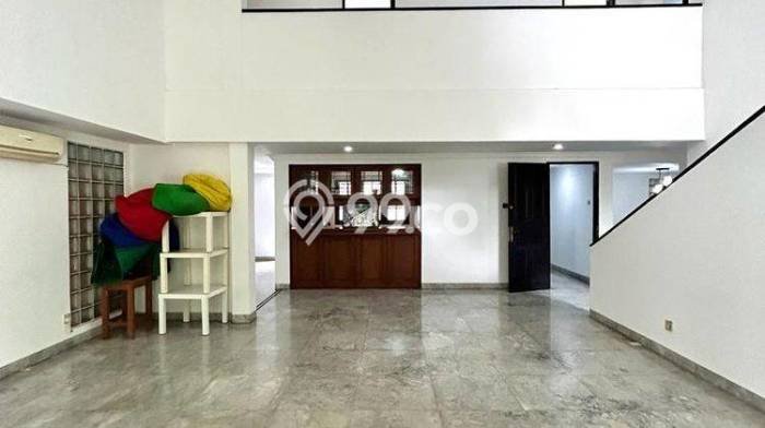 Siap Huni Rumah Mewah 5 Kamar di Cilandak Dekat ke Mana Saja Siap Huni Rumah Mewah 5 Kamar di Cilandak Dekat ke Mana Saja