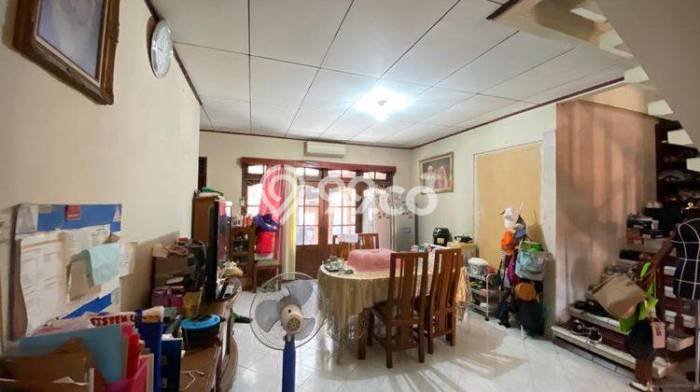 Dijual Hunian Mewah dengan Fasilitas Sekitar Komplit di Tebet, Jakarta Selatan Dijual Hunian Mewah dengan Fasilitas Sekitar Komplit di Tebet, Jakarta Selatan