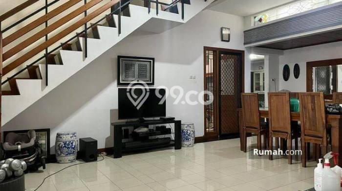 Rumah Mewah Siap Huni LT 133m2 di Tebet, Jakarta Selatan Rumah Mewah Siap Huni LT 133m2 di Tebet, Jakarta Selatan