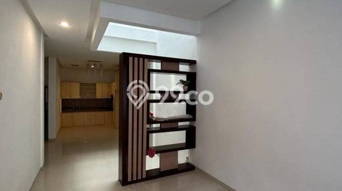 LISTING BARU! Rumah Strategis di Tebet, LT 90m² LB 138m² LISTING BARU! Rumah Strategis di Tebet, LT 90m² LB 138m²
