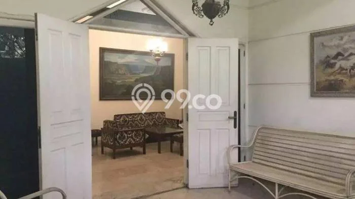 DIJUAL CEPAT! Rumah Modern area Menteng, Jakarta Pusat, Luas 555m² LB 600m² Bisa Nego! DIJUAL CEPAT! Rumah Modern area Menteng, Jakarta Pusat, Luas 555m² LB 600m² Bisa Nego!