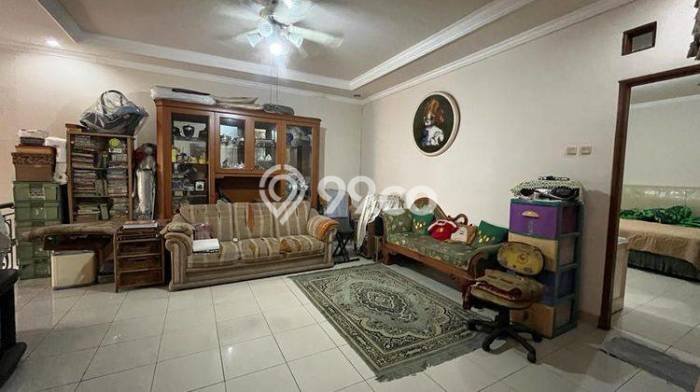 Rumah 4 KT 4 KM di Lokasi Strategis Tebet, Jakarta Selatan Rumah 4 KT 4 KM di Lokasi Strategis Tebet, Jakarta Selatan