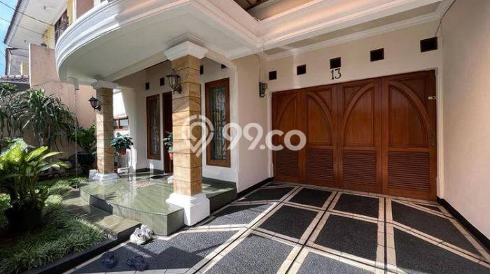 Rumah 4 KT 4 KM di Lokasi Strategis Tebet, Jakarta Selatan Rumah 4 KT 4 KM di Lokasi Strategis Tebet, Jakarta Selatan
