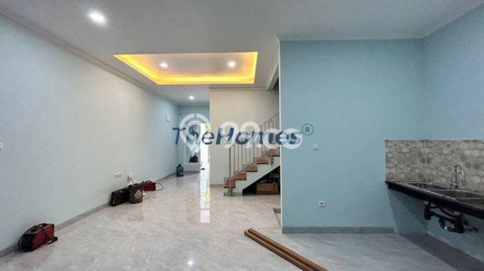 Rumah Siap Pakai di Tebet, Jakarta Selatan, Luas 87m² LB 166m² Rumah Siap Pakai di Tebet, Jakarta Selatan, Luas 87m² LB 166m²