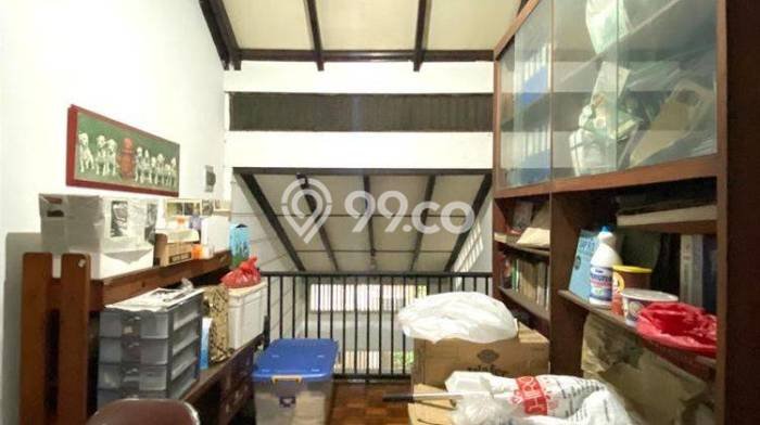 Rumah Kawasan Tebet, LT 150m², Bangunan 180m² Rumah Kawasan Tebet, LT 150m², Bangunan 180m²