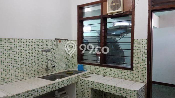 Rumah 4 KT 2 KM di Lokasi Strategis Tebet, Jakarta Selatan Rumah 4 KT 2 KM di Lokasi Strategis Tebet, Jakarta Selatan