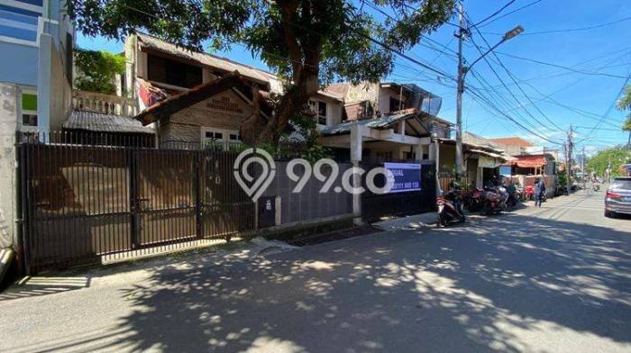 Rumah Strategis Modern Lb 180m2 di Tebet, Jakarta Selatan Rumah Strategis Modern Lb 180m2 di Tebet, Jakarta Selatan