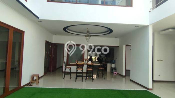 Dijual Rumah Mewah Megah Dengan View Cantik di Terusan Buah Batu, Bandung Dijual Rumah Mewah Megah Dengan View Cantik di Terusan Buah Batu, Bandung