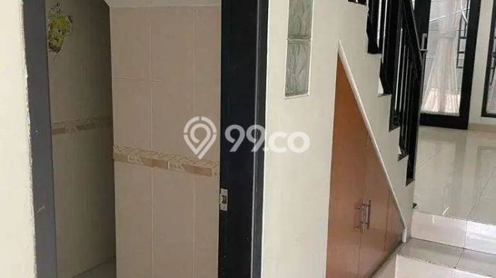 Dijual Rumah Mewah Elegan Dengan View Cantik di Taman Kopo Indah, Bandung Dijual Rumah Mewah Elegan Dengan View Cantik di Taman Kopo Indah, Bandung
