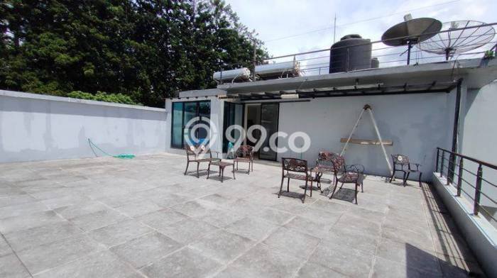 Rumah Luxury Modern Tanpa Renovasi di ciumbuleuit Bandung Rumah Luxury Modern Tanpa Renovasi di ciumbuleuit Bandung
