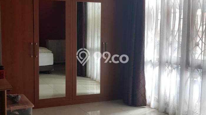 Rumah Elit Modern Tanpa Renovasi di Surapati Bandung Rumah Elit Modern Tanpa Renovasi di Surapati Bandung