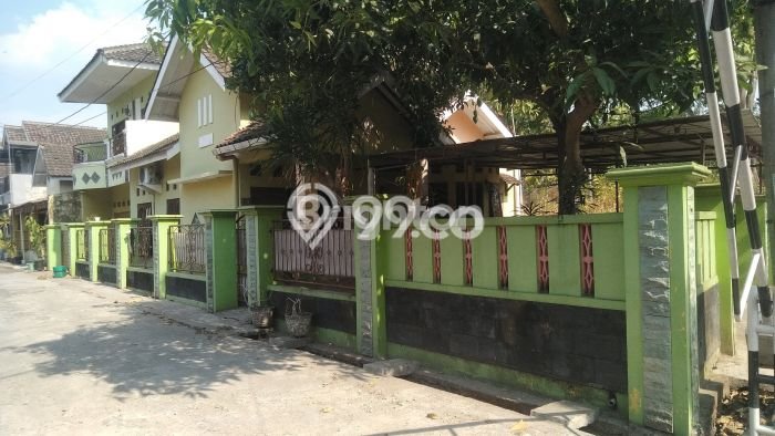 Dijual Rumah 5 Kamar Lokasi Strategis Nyaman dan Strategis di Ngemplak Dijual Rumah 5 Kamar Lokasi Strategis Nyaman dan Strategis di Ngemplak