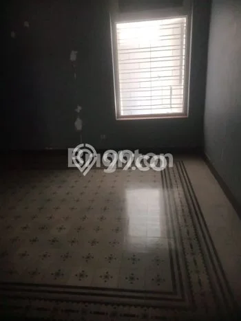 Disewakan! Rumah 5 Kamar Tidur &
2 Kamar Mandi di Oro-Oro Dowo, Malang Disewakan! Rumah 5 Kamar Tidur &
2 Kamar Mandi di Oro-Oro Dowo, Malang
