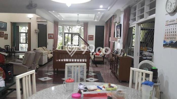 Rumah Elit Modern Tanpa Renovasi di Kedoya Baru Jakarta Barat Rumah Elit Modern Tanpa Renovasi di Kedoya Baru Jakarta Barat