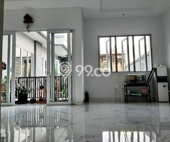 Rumah Elit LB 600m2 Siap Huni Desain Elegan di Kedoya Baru, Jakarta Barat Rumah Elit LB 600m2 Siap Huni Desain Elegan di Kedoya Baru, Jakarta Barat