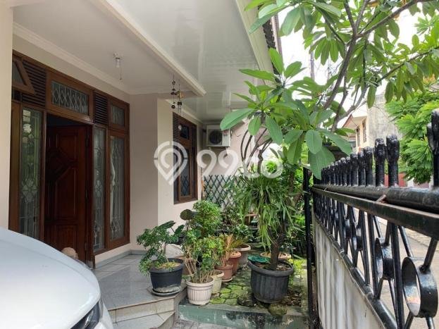 Rumah Bagus area Tebet, Jakarta Selatan, LT 130m², LB 150m² Rumah Bagus area Tebet, Jakarta Selatan, LT 130m², LB 150m²